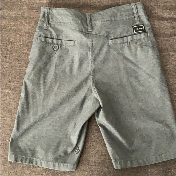 Boys Volcom Surf & Turf shorts - Picture 4 of 5